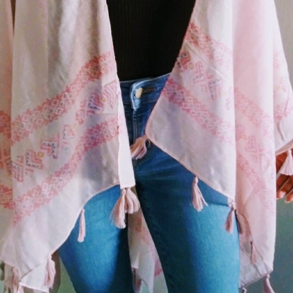 🎉Host Pick🎉Pink Ruana - Picture 2 of 5